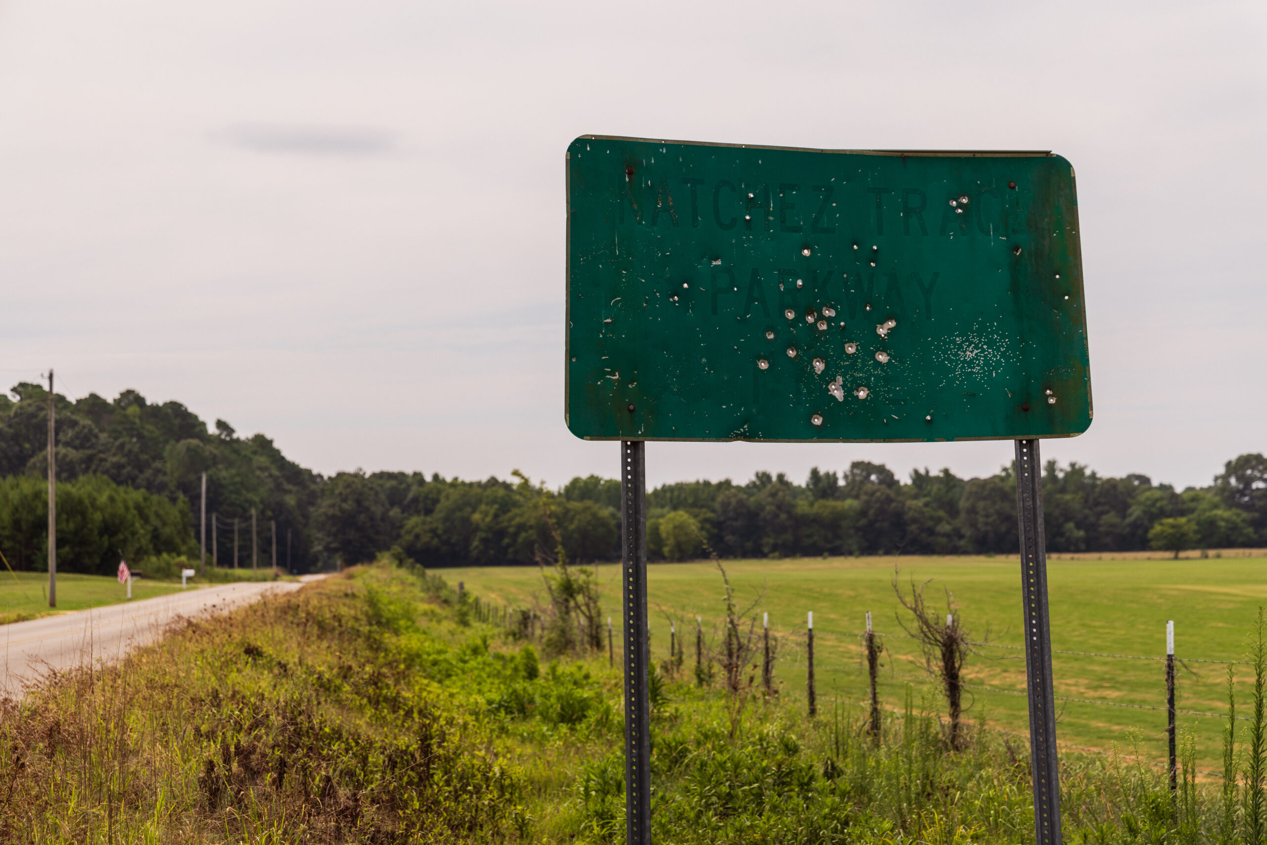 Rural highway navigation sign